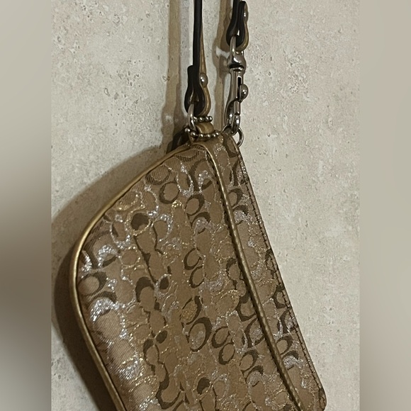 Coach Signature Glitter C Wristlet EUC - Picture 5 of 7